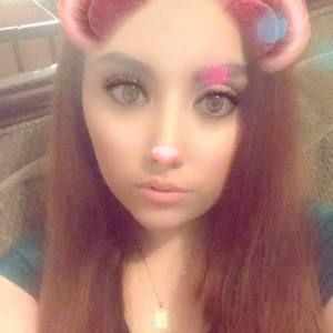 Meet your Posher, Migdalia